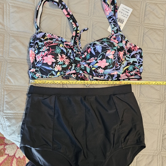 Baithing Suits - 2 peice - Picture 8 of 9